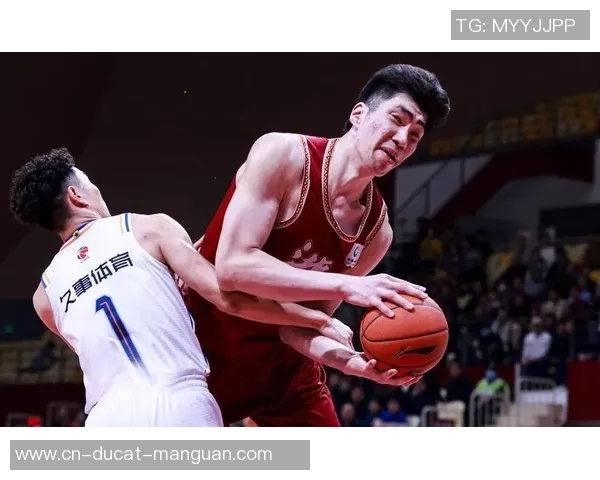 杜锋当晚便知晓余嘉豪归队 可他却向广东队员隐秘音讯